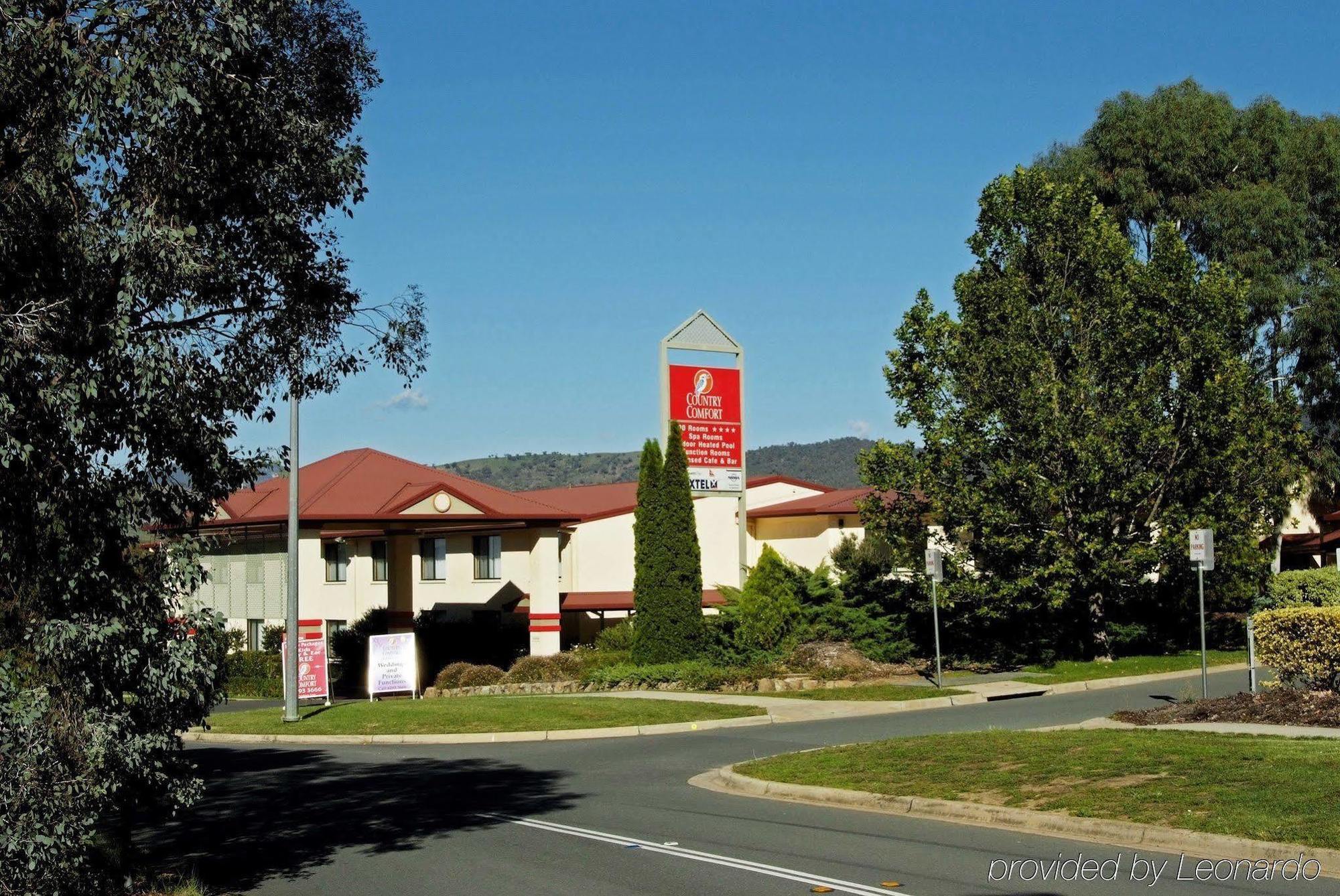 Alpha Hotel Canberra Exterior photo
